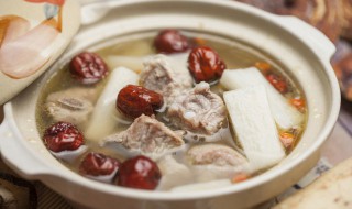 骨头和什么煲汤 土茯苓猪骨头和什么煲汤