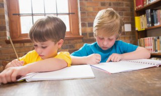 千尺是什么意思(桃花潭水深千尺是什么意思)