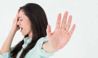 女人脾气暴躁易怒吃什么（女人脾气暴躁易怒吃什么中成药）