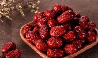 夏季吃什么食物滋阴（夏季吃什么食物滋阴养肝）