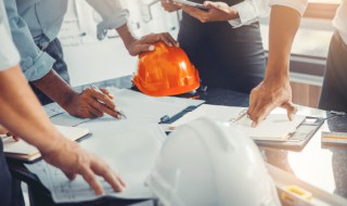 压顶伸入墙体的长度是多少 压顶伸入墙体的长度是多少