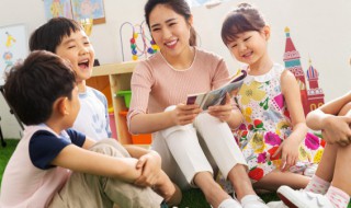 成语龙蟠虎踞意思(龙蟠虎踞 释义)