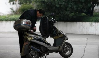 电动车充满电一加速就掉两格电 冬天电动车充满电一加速就掉两格电