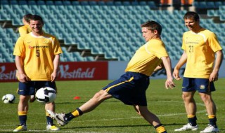 足球运动的运动特点以及锻炼的价值?（足球运动的运动特点以及锻炼的价值是什么）