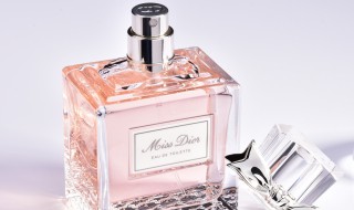 长期使用香水的危害（香水的功效与作用）