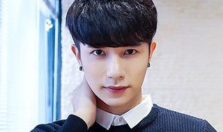 男士春装搭配（男士春装搭配图片）