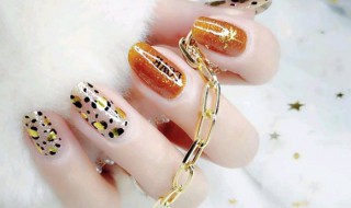 美甲贴地推摆摊适合什么场合（美甲贴适合哪些地方摆摊）