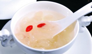 冰糖炖雪梨是用什么冰糖 冰糖炖雪梨是用什么冰糖好