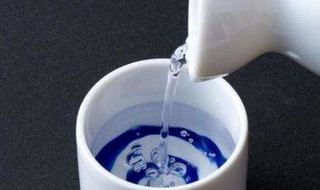 2020年坐火车可以带白酒吗（2020年坐火车可以带黄酒吗）