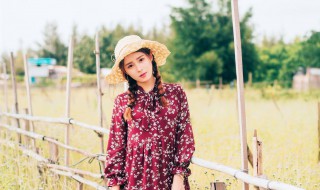 春天穿半身裙有哪些款式适合(春天半身裙搭配什么上衣)