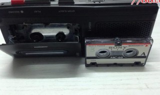 小录音机卡怎么拿下来 录音机卡座机芯怎么拆装