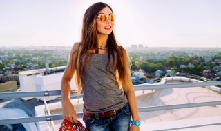 丅恤如何穿搭 体恤的穿法和搭配