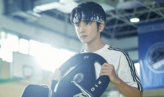 棠雪和黎语冰是青梅竹马吗 棠雪和黎语冰接吻