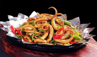 炒鱿鱼怎么炒呢 炒鱿鱼怎么炒呢好吃