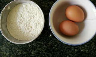 面粉加鸡蛋怎么钓鲫鱼（鸡蛋和面钓鲫鱼）