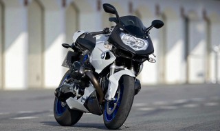 摩托车上坡为什么要用1档（摩托车上坡为什么要用一二档）