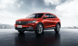 东风风光s560怎么挂倒挡（东风风光s560挂倒挡会冲一下）