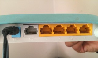 两台电脑连接一个路由器可以嘛（两台电脑连接一个路由器可以嘛怎么连）