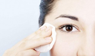 如何卸妆最干净又快 怎样用卸妆水正确方法