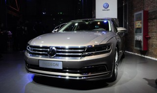 上海大众辉昂怎样看机油（上海大众辉昂怎样看机油够不够）