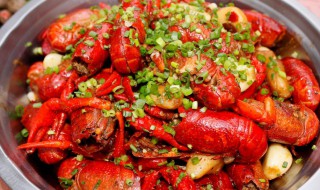 干锅小龙虾的做法（干锅小龙虾的做法视频教程）