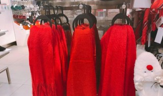 围巾上的浮毛怎么处理 兔毛围巾浮毛怎么处理