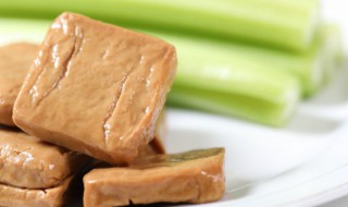 卤豆腐的做法简单好吃（卤豆腐的做法简单好吃又好吃）