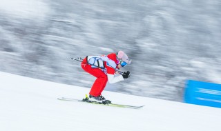 西岭雪山滑雪场开放时间（西岭滑雪场什么时间可以滑雪）