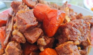 红烧牛腩方法（红烧牛腩家常做法窍门）