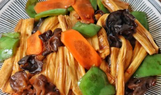 烧腐竹怎么做呀 烧腐竹的制作方法