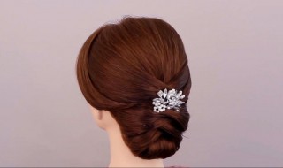 盘头发最简单方法（盘头发最简单的方法）