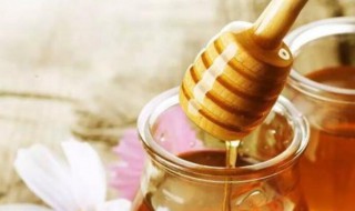 蜂胶和什么一起泡酒好(蜂胶和什么一起泡酒好呢)