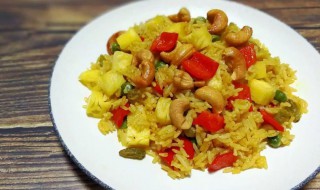 菠萝咖喱做法窍门 菠萝咖喱饭的做法 最正宗的做法