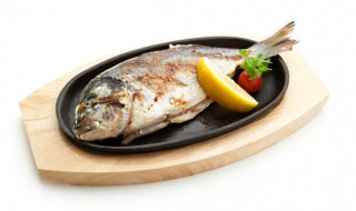 怎样做蒸鱼好吃（如何做蒸鱼才好吃）