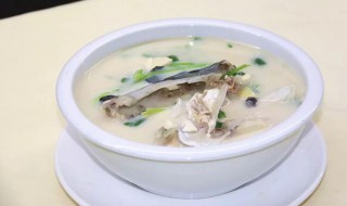 豆腐炖鱼头汤的家常做法(炖鱼头豆腐汤的做法大全)