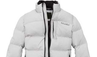 羽绒服修补的巧妙方法（羽绒服修补的巧妙方法视频）