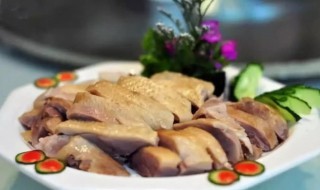 荷叶鸭的家常做法（荷叶鸭怎么做好吃）