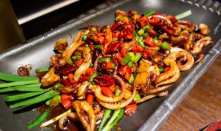 制作鱿鱼仔的方法（鱿鱼仔制作过程）