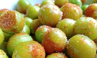 李子怎么腌好吃（李子怎么腌好吃又脆）