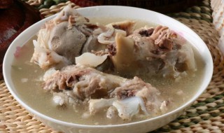 清炖大骨头怎么做才好吃 清炖大骨头怎么做才好吃窍门