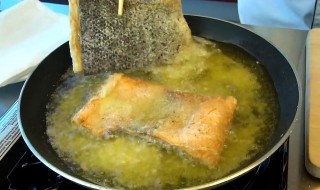 油炸鱼块做汤怎么做好吃(油炸鱼块做汤怎么做好吃窍门)