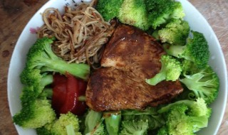 西餐的鸡排怎么做 西餐厅鸡排做法