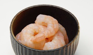 炸冷冻虾怎么做的（冷冻虾怎么炸好吃）
