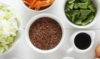 红米煮粥的做法和配方（红米熬粥的做法大全）