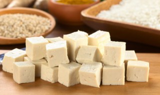 豆腐蒸瘦肉的家常做法(瘦肉蒸豆腐怎么做好吃窍门)