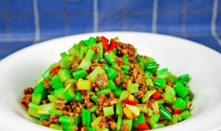 芹菜肉末怎么做（芹菜肉末怎么做好吃）