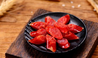 豆角炒香肠的最简单的方法（豆角炒香肠的最简单的方法窍门）