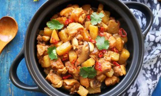 土豆焖鸡教程 土豆焖鸡教程图片