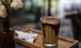 奶盖咖啡制作教程（奶盖咖啡制作教程）