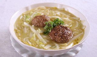 清炖白菜狮子头怎么做（清炖白菜狮子头怎么做的）